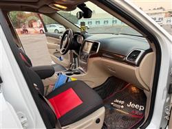 جیپ گراند شیرۆکی